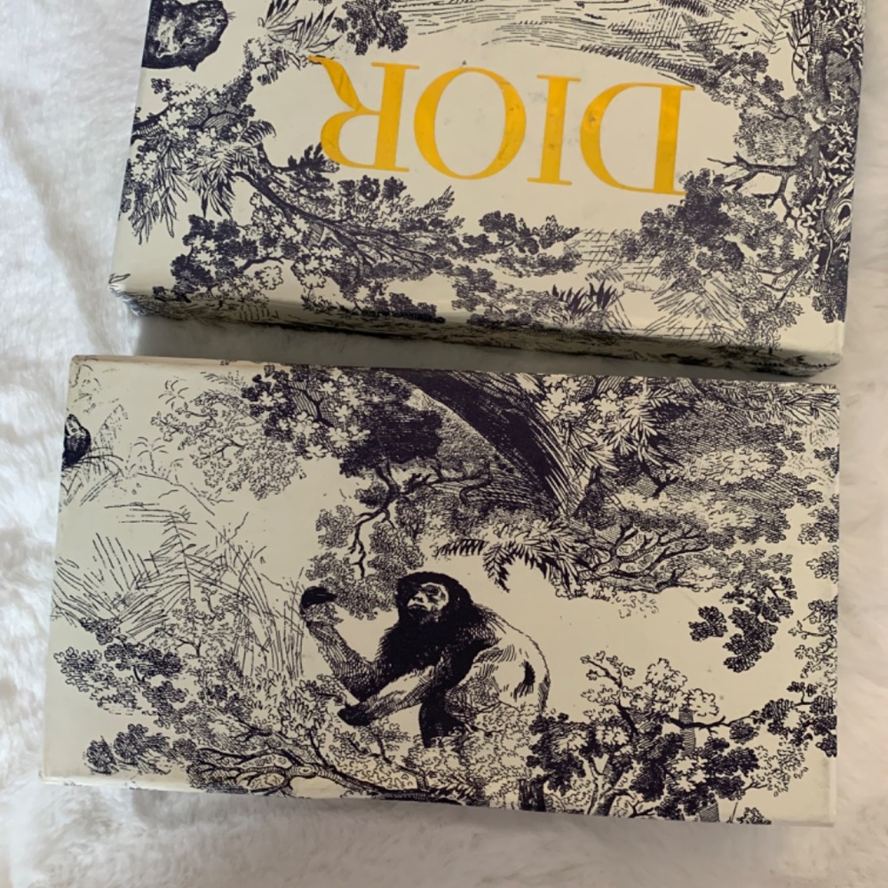 Christian Dior - Picture 3 of 5